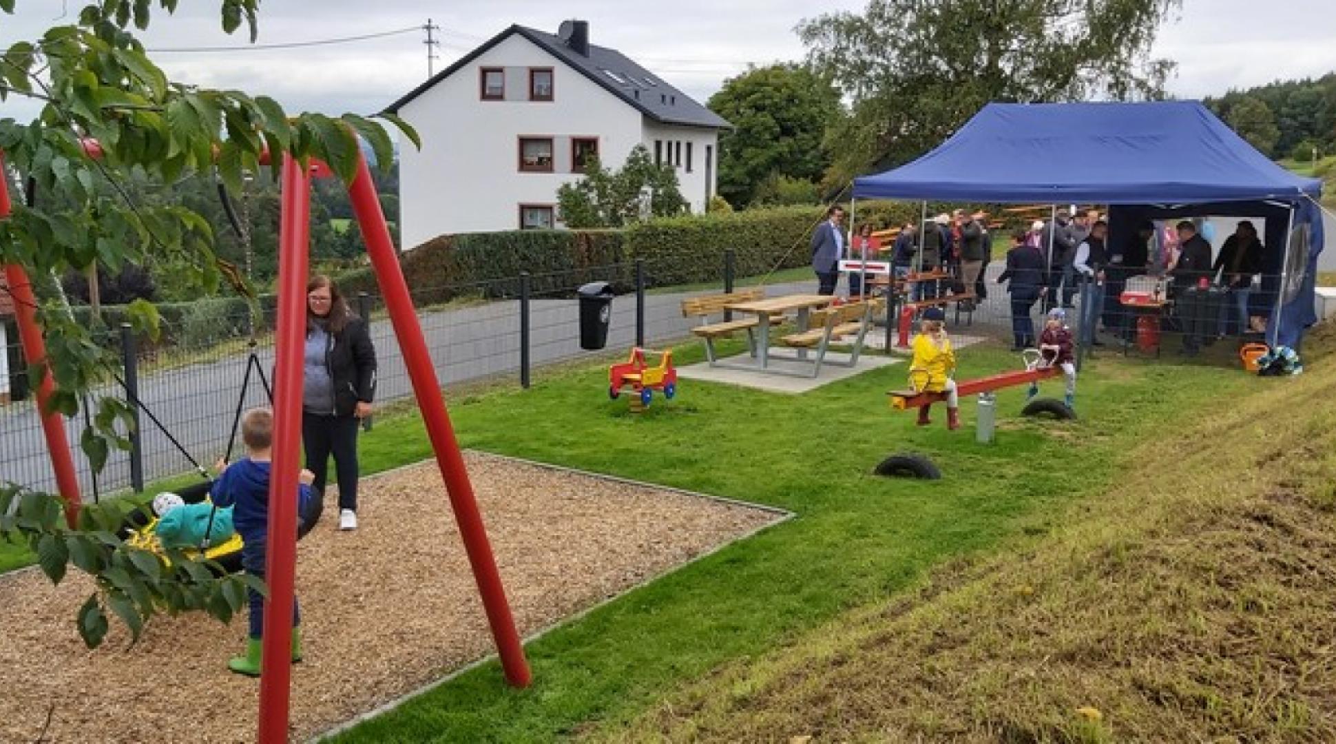 13 Bild 19.09.2021 Spielplatzeinweihung Schamelsberg